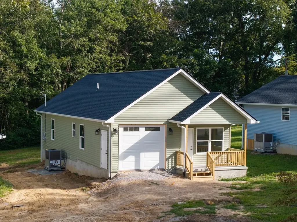 356 Dayton Avenue Crossville TN 38555