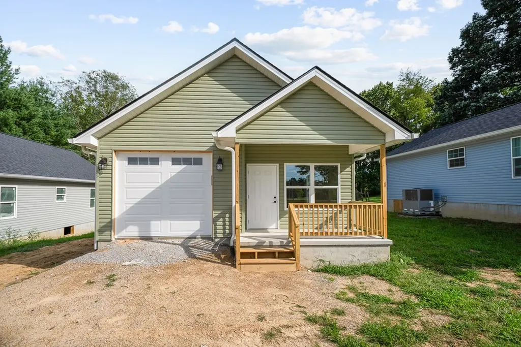 356 Dayton Avenue Crossville TN 38555