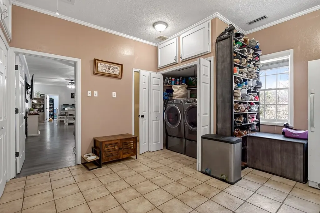 1375 Roberts Matthews Highway Sparta TN 38583