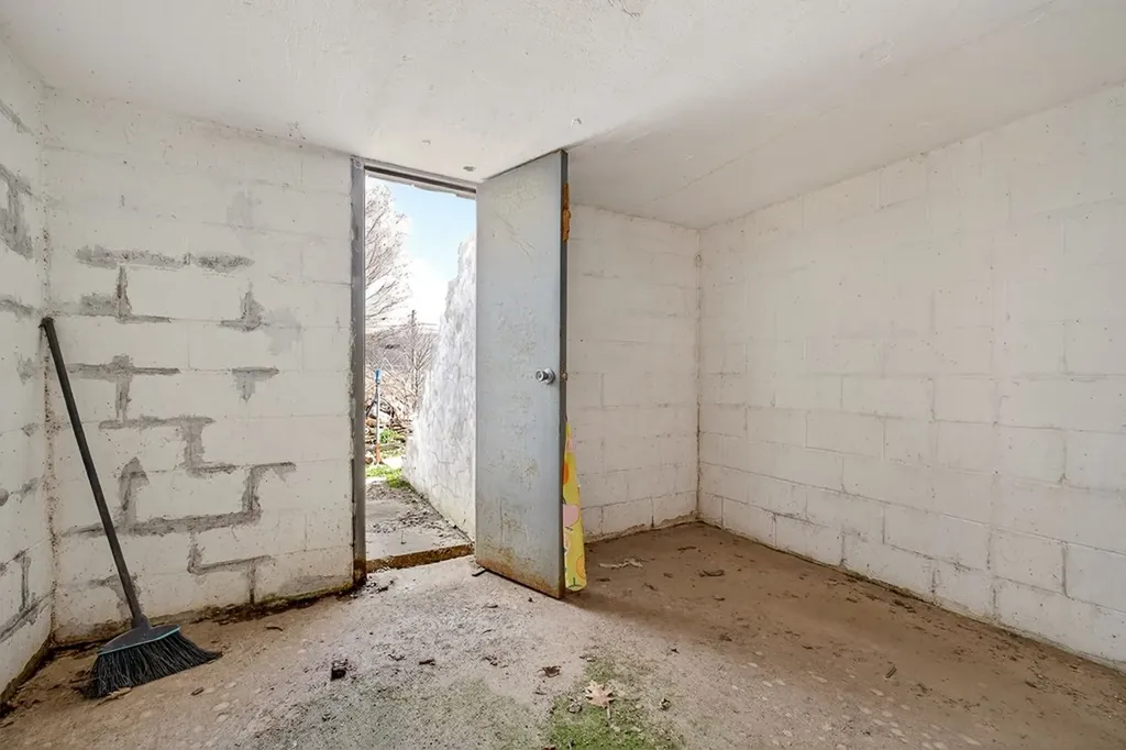 1375 Roberts Matthews Highway Sparta TN 38583