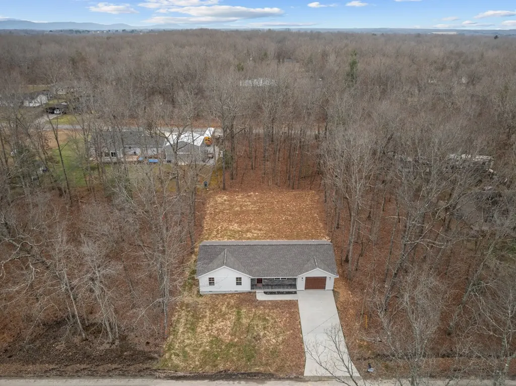 6226 Osage Road Crossville TN 38572