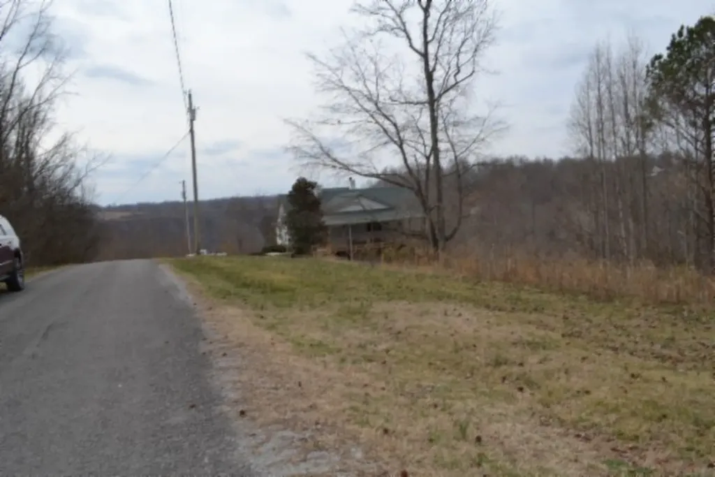 Lots 4&5 Fox Hill Road Baxter TN 38544