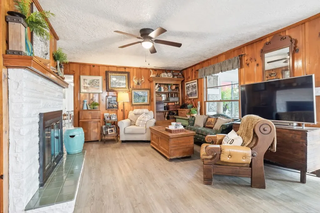 604 College Avenue E Carthage TN 37030