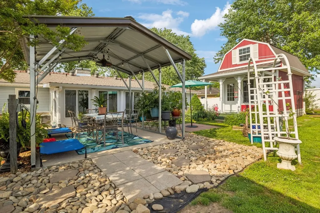 604 College Avenue E Carthage TN 37030