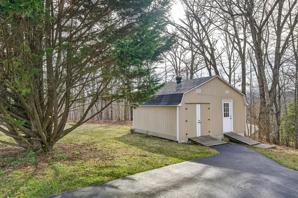 976 Ottoma Drive Crossville TN 38555