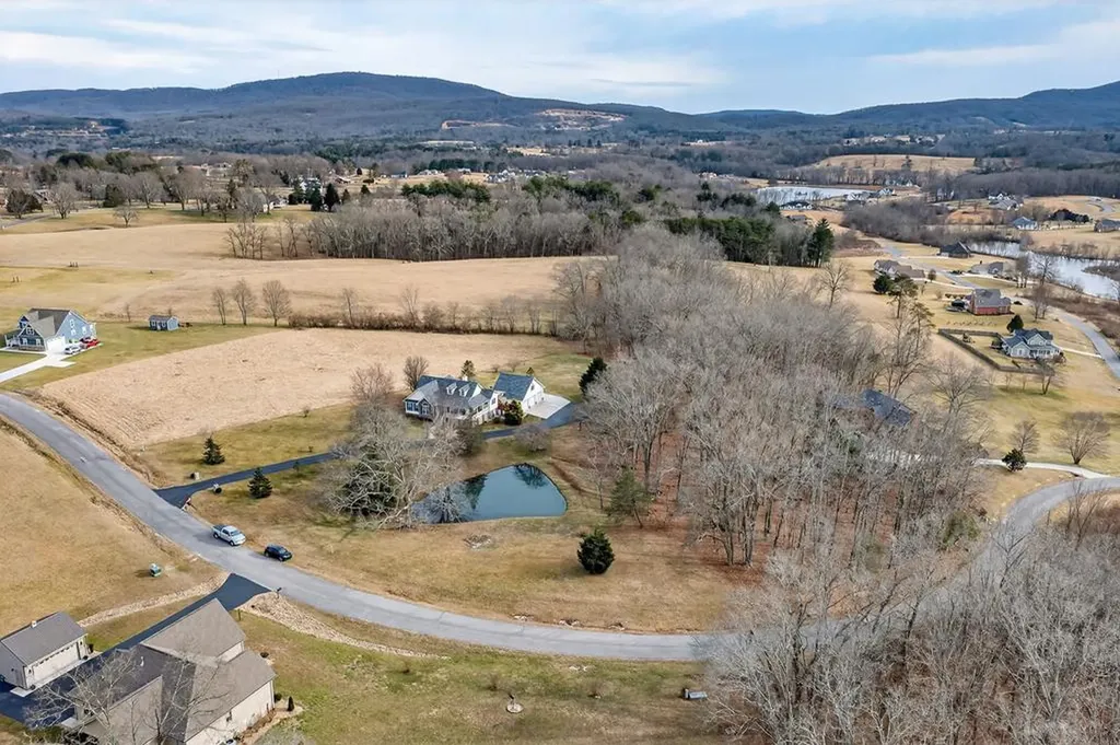 976 Ottoma Drive Crossville TN 38555