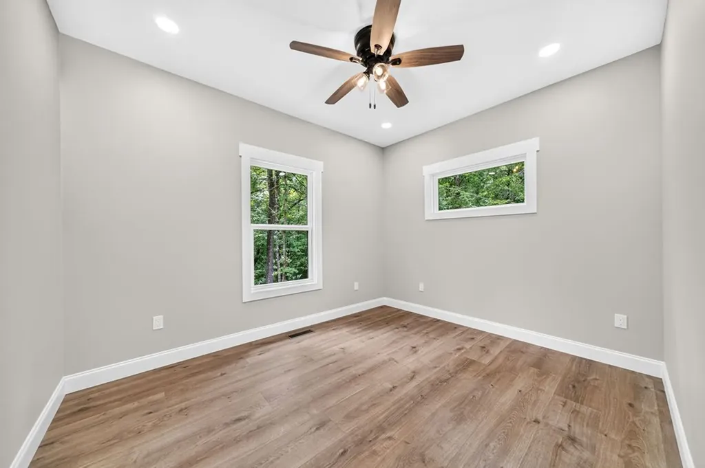 153 Natchez Circle Crossville TN 38558