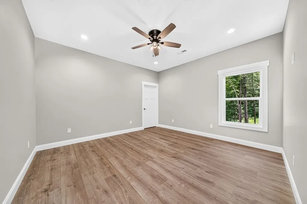 153 Natchez Circle Crossville TN 38558
