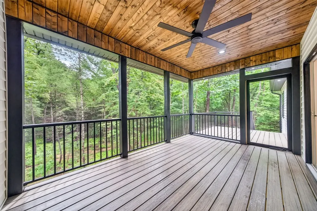 153 Natchez Circle Crossville TN 38558