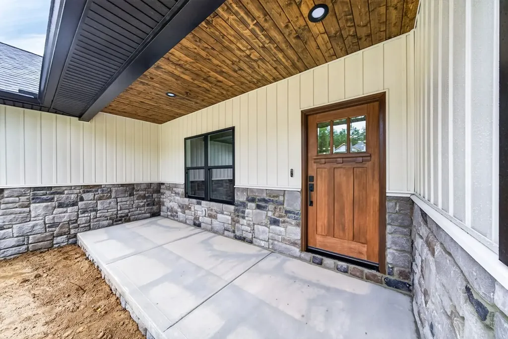 153 Natchez Circle Crossville TN 38558