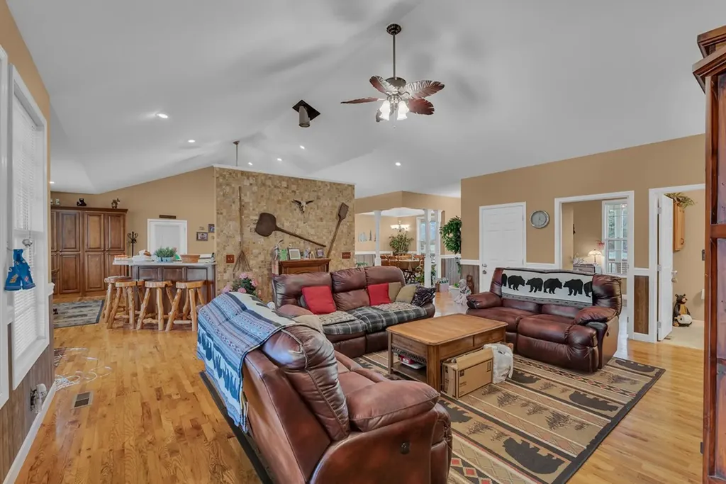 200 S South Lovelady Road Cookeville TN 38506