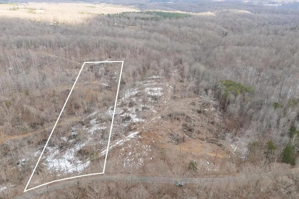 5.33 Ac Hutchins Bend Road Sparta TN 38583