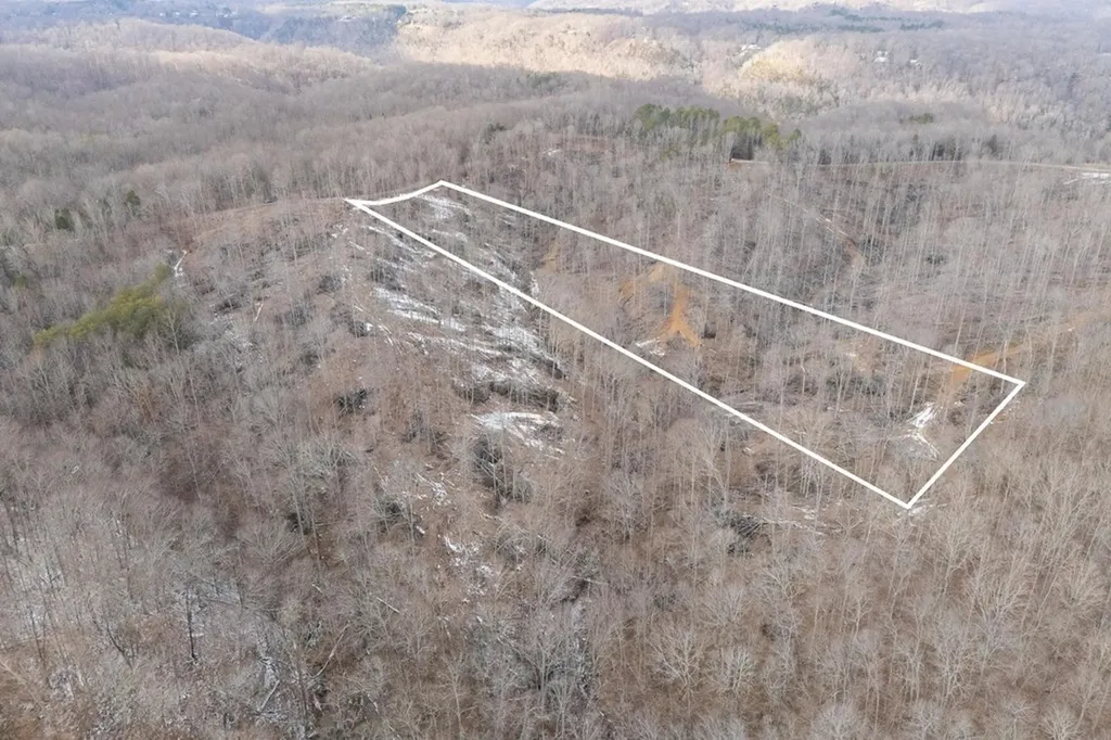 5.33 Ac Hutchins Bend Road Sparta TN 38583