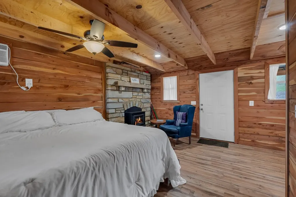 579 Blue Springs Road Sparta TN 38583