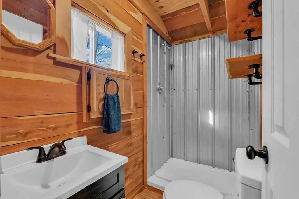 579 Blue Springs Road Sparta TN 38583