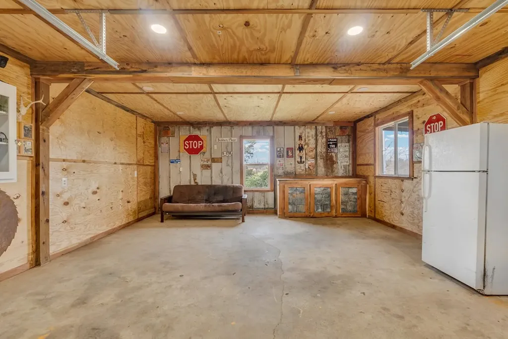 579 Blue Springs Road Sparta TN 38583