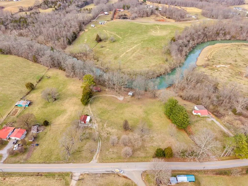 579 Blue Springs Road Sparta TN 38583