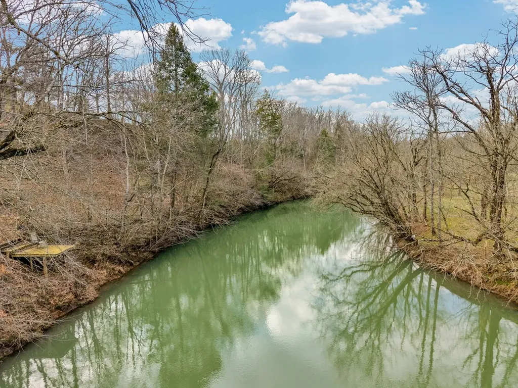 579 Blue Springs Road Sparta TN 38583