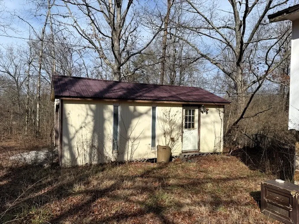 97 Roberts Drive Crossville TN 38571