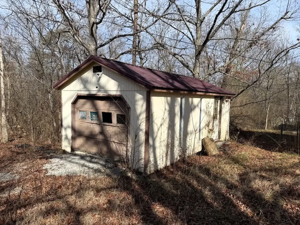 97 Roberts Drive Crossville TN 38571