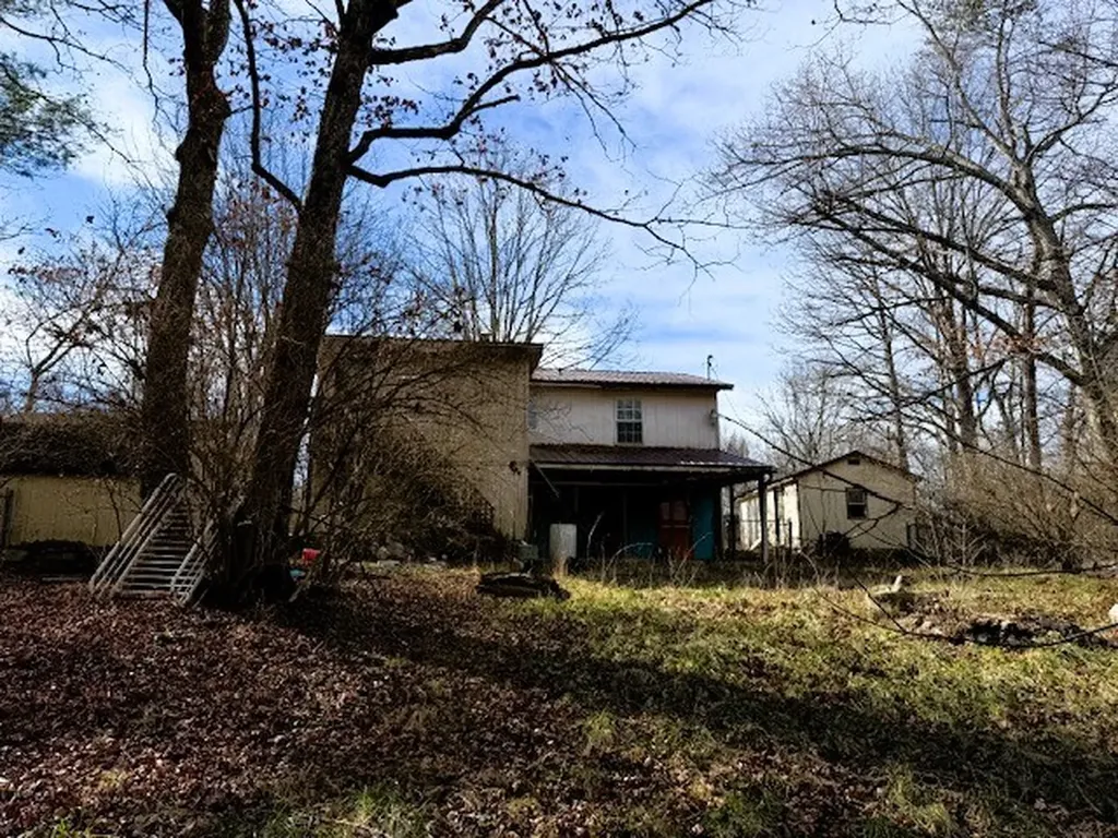 97 Roberts Drive Crossville TN 38571