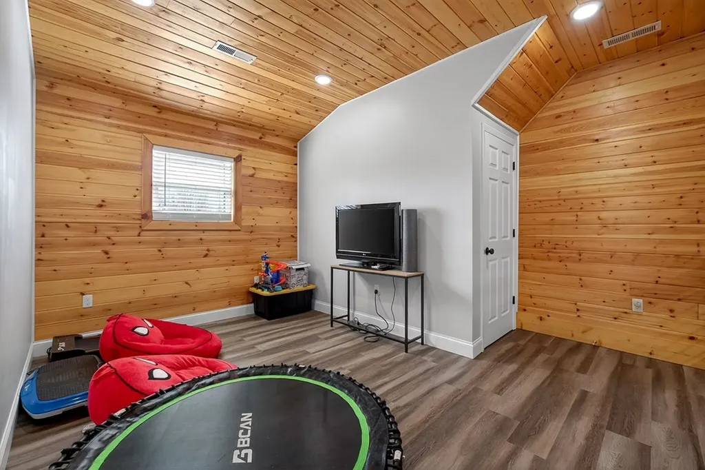 108 Crestview Lane Livingston TN 38570