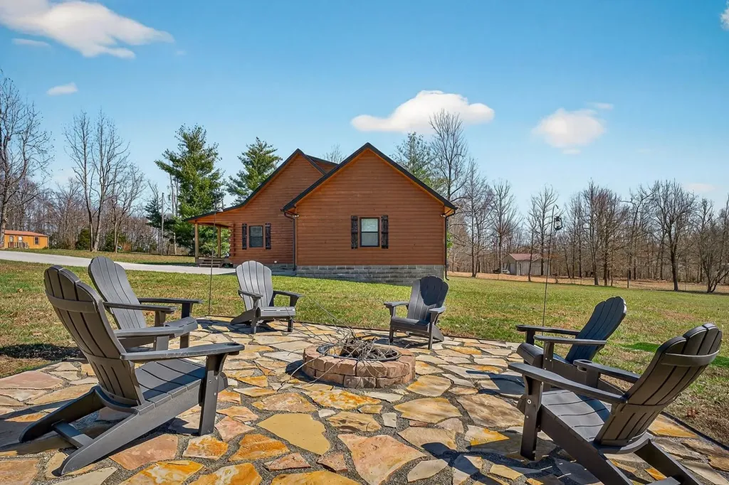 108 Crestview Lane Livingston TN 38570