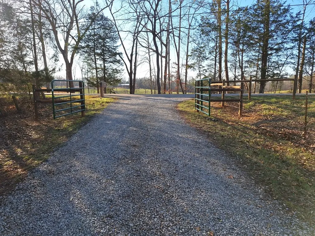 146 Sparkmantown Road Rock Island TN 38581