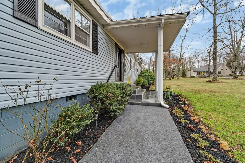 8217 Cherokee Trail Crossville TN 38572