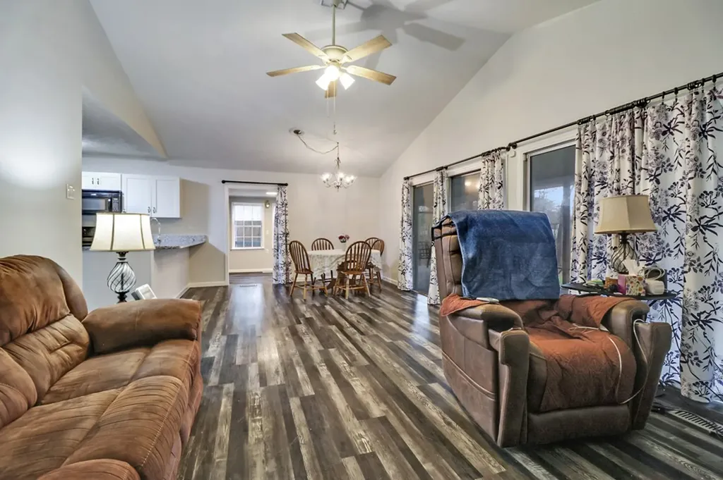 8217 Cherokee Trail Crossville TN 38572