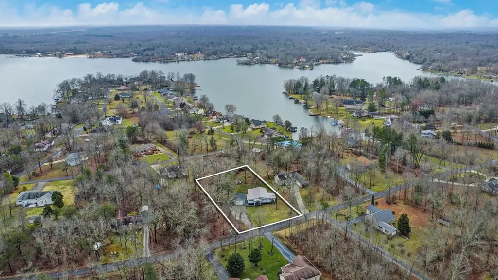 8217 Cherokee Trail Crossville TN 38572