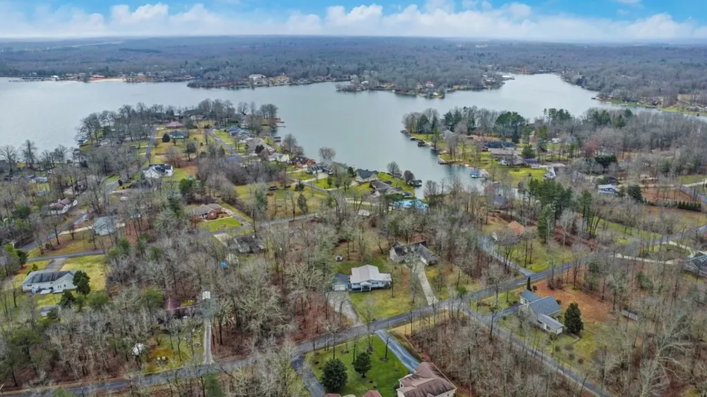 8217 Cherokee Trail Crossville TN 38572