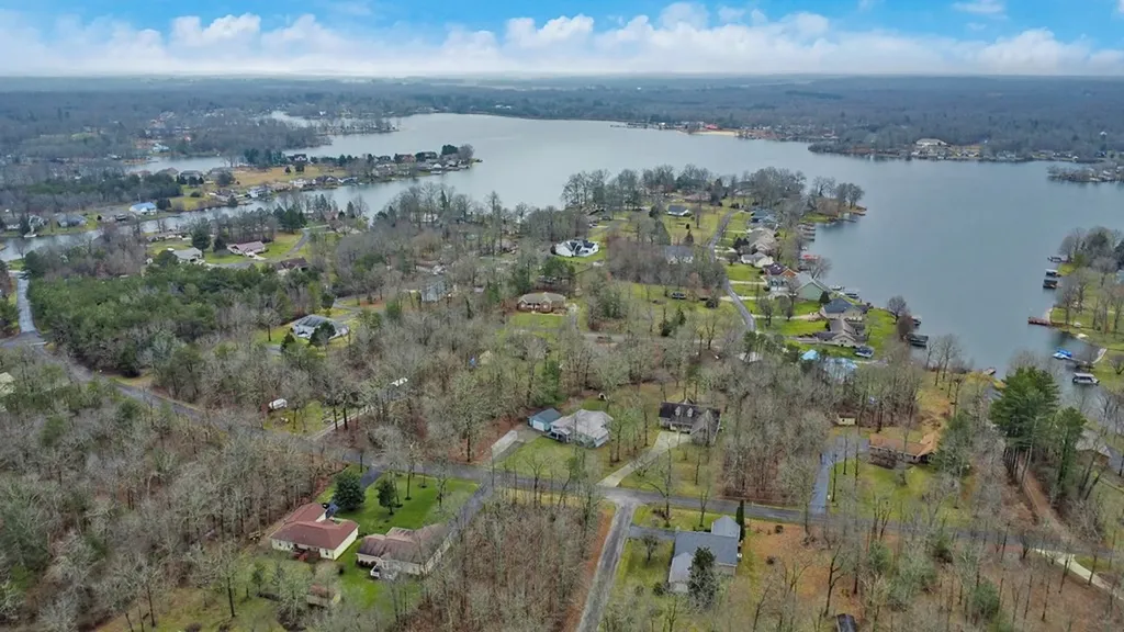 8217 Cherokee Trail Crossville TN 38572