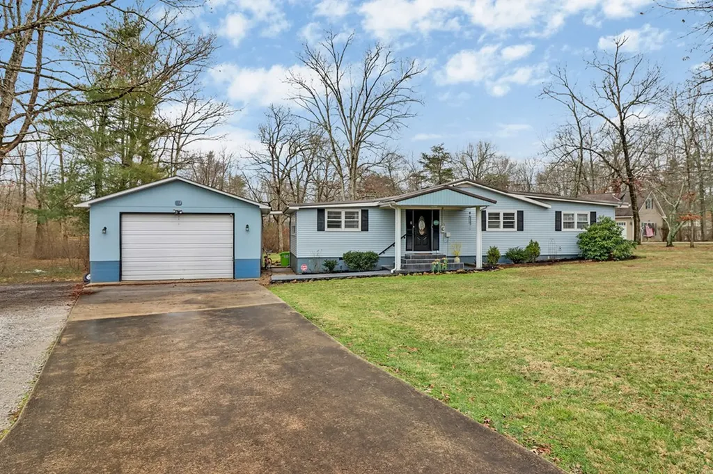 8217 Cherokee Trail Crossville TN 38572