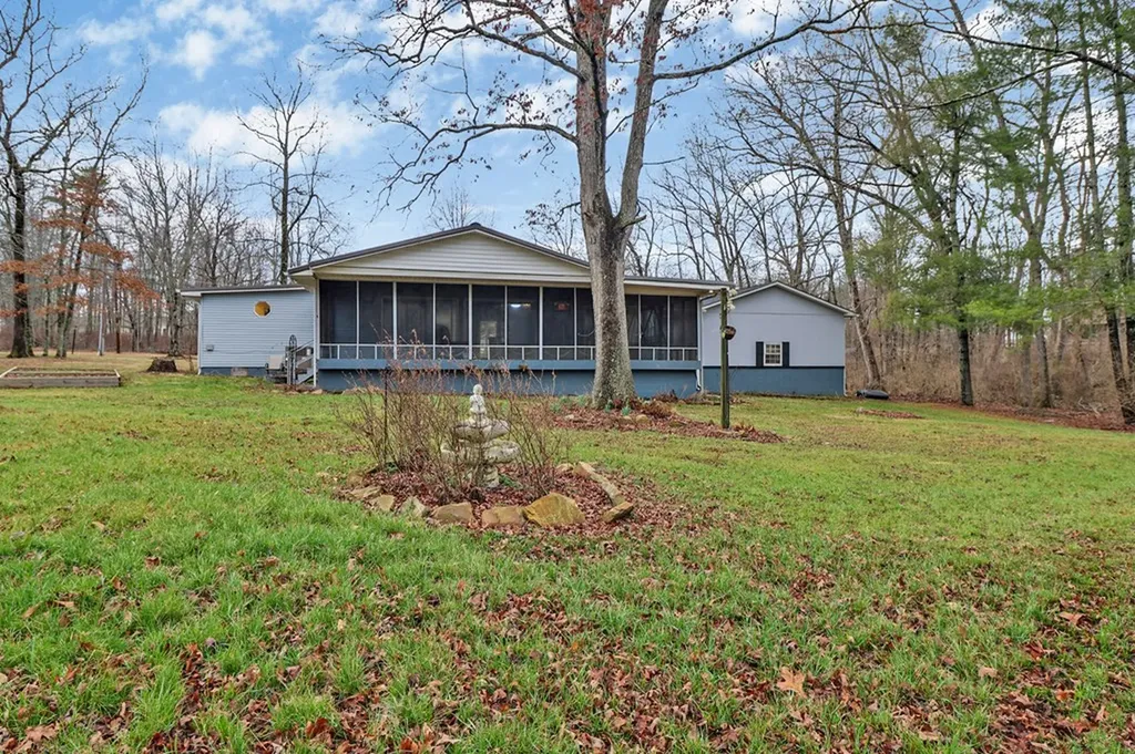 8217 Cherokee Trail Crossville TN 38572