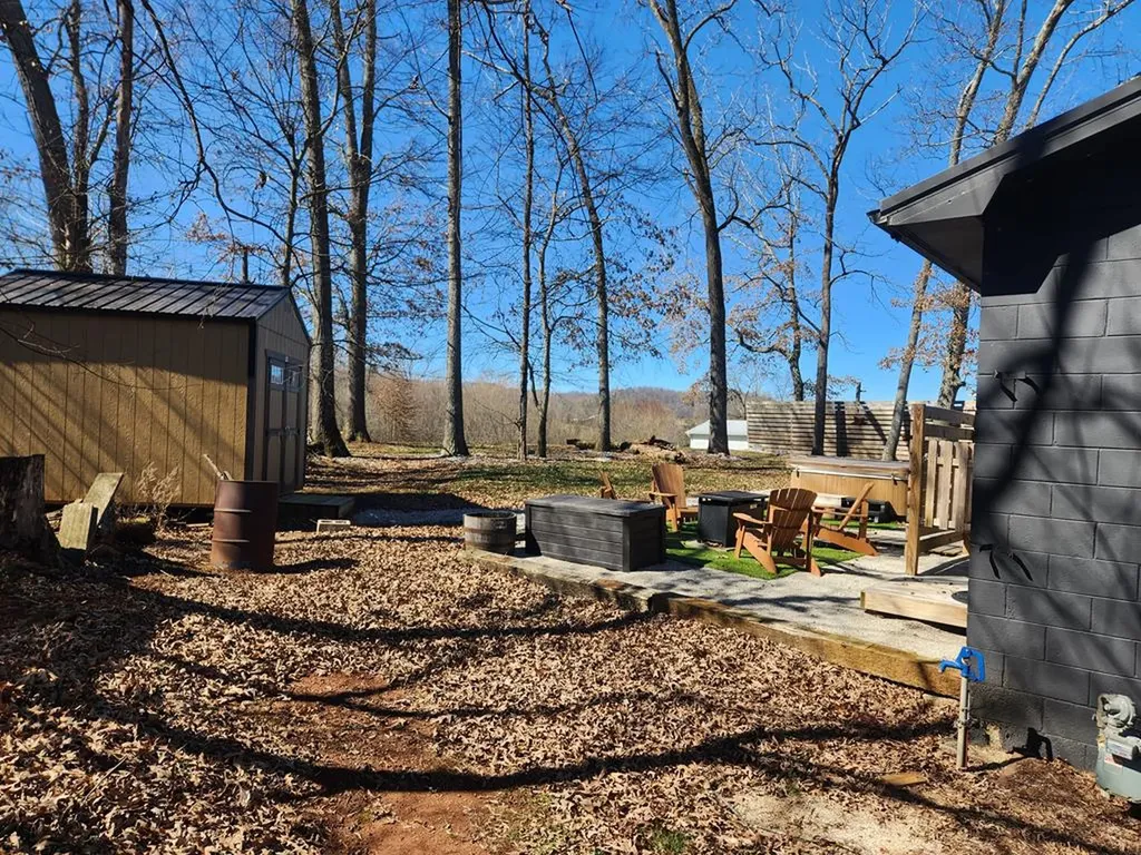 1377 Franks Ferry Road Sparta TN 38583