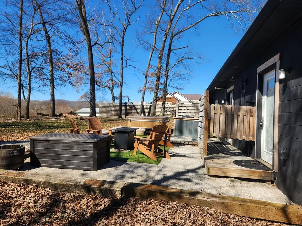 1377 Franks Ferry Road Sparta TN 38583
