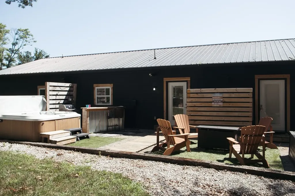 1377 Franks Ferry Road Sparta TN 38583
