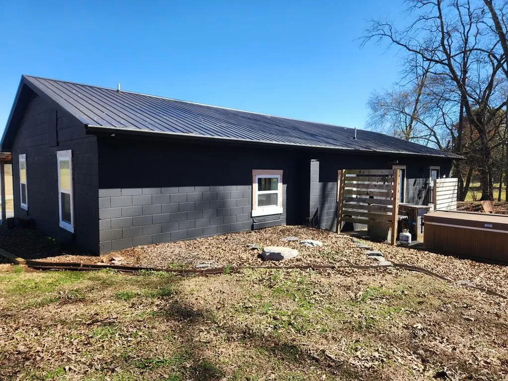1377 Franks Ferry Road Sparta TN 38583