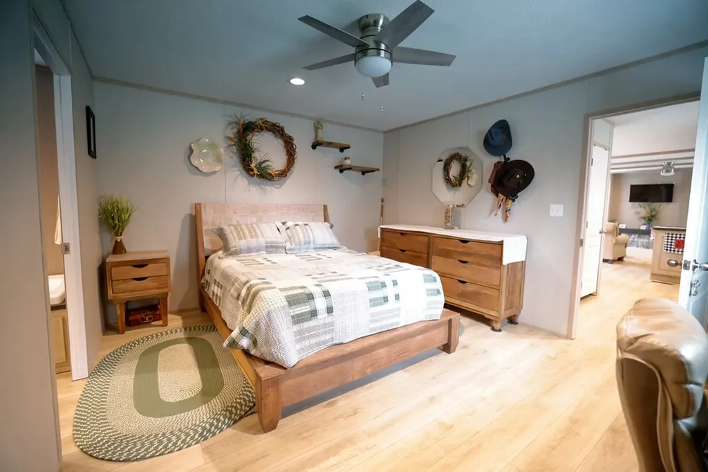 1757 Byrdstown Highway Livingston TN 38570