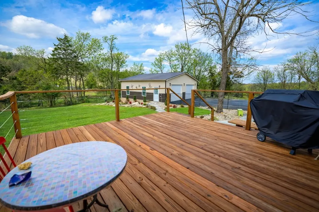 1757 Byrdstown Highway Livingston TN 38570