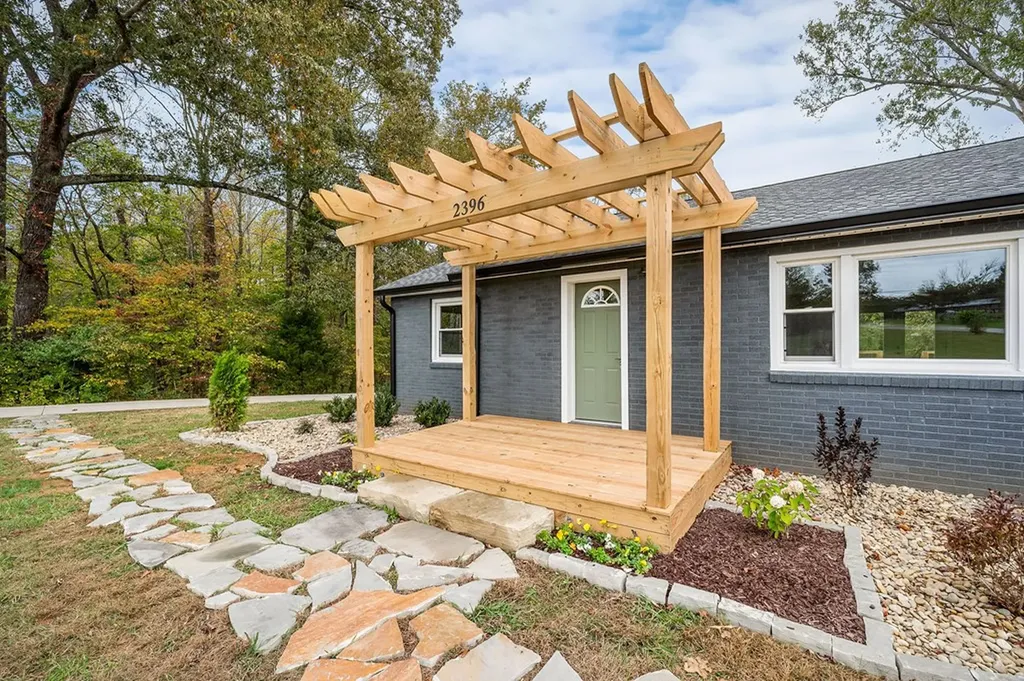 2396 Highway 70 E Cookeville TN 38501