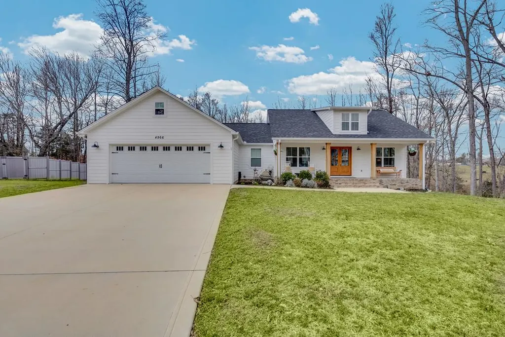 4966 Curtis Drive Cookeville TN 38506