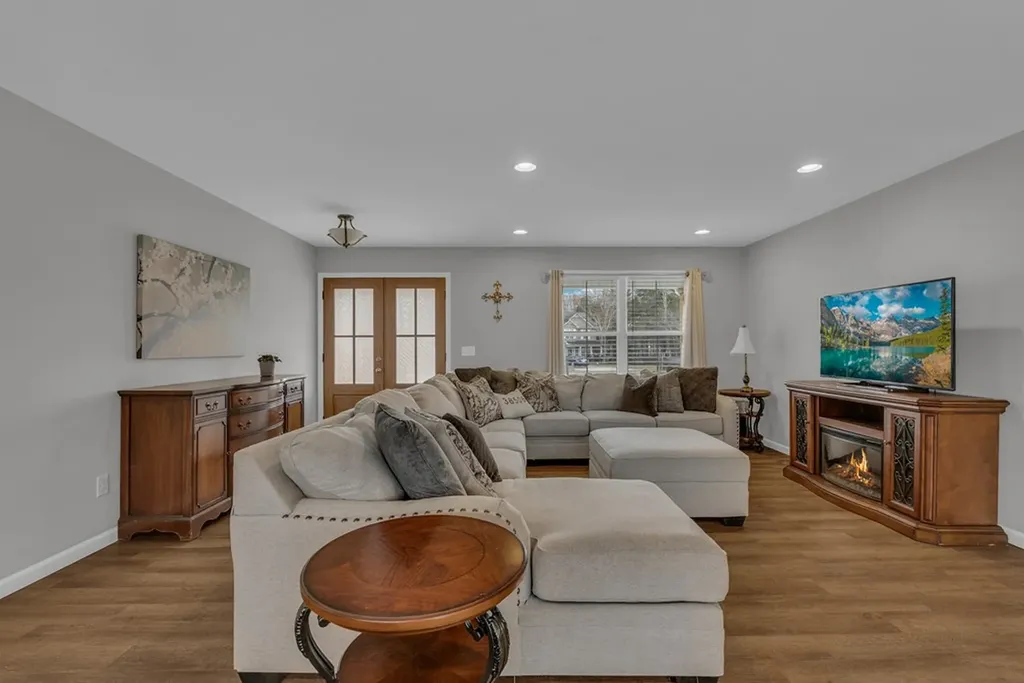 4966 Curtis Drive Cookeville TN 38506