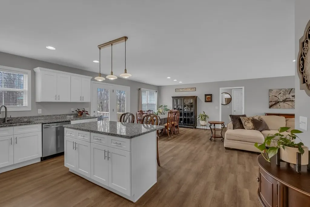 4966 Curtis Drive Cookeville TN 38506