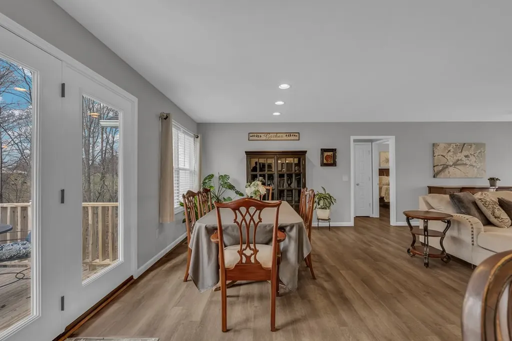 4966 Curtis Drive Cookeville TN 38506