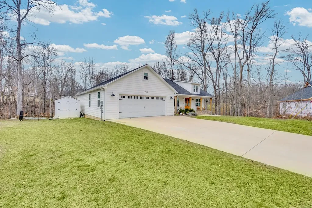 4966 Curtis Drive Cookeville TN 38506