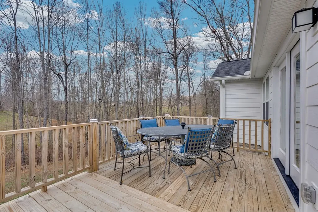 4966 Curtis Drive Cookeville TN 38506