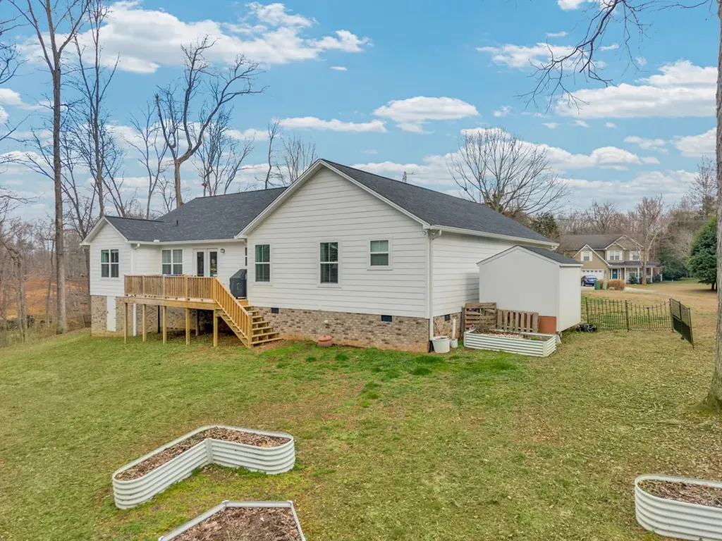 4966 Curtis Drive Cookeville TN 38506