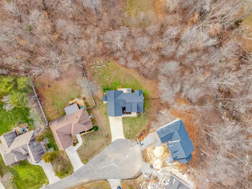 4966 Curtis Drive Cookeville TN 38506